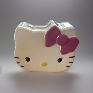 Sanrio Hello Kitty Coin Bank 2013 Ceramic White With Pink Bow